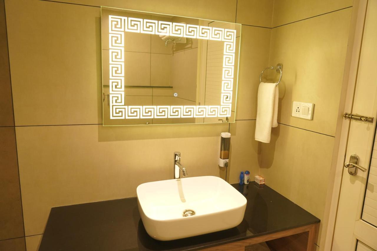 Hotel Bekal International Kāsaragod Kültér fotó