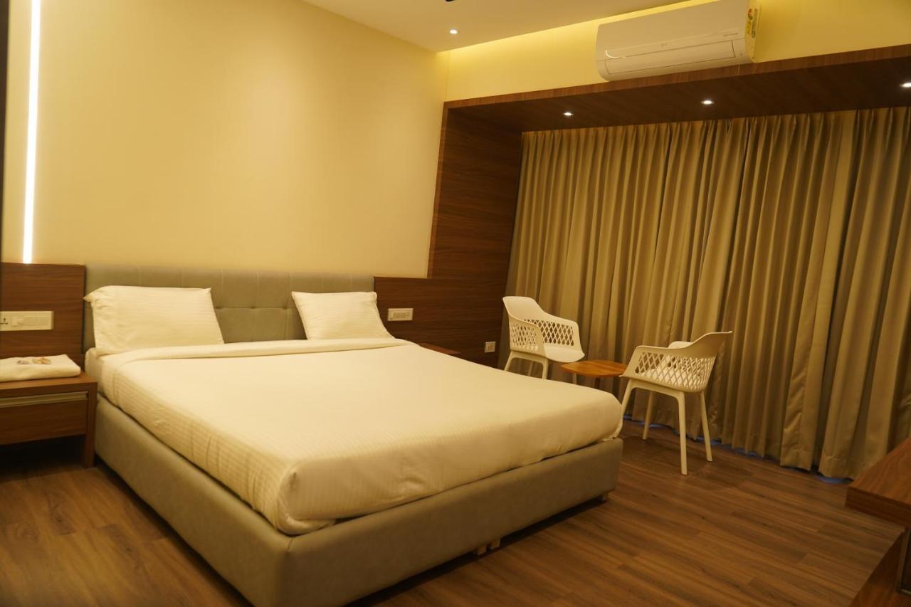 Hotel Bekal International Kāsaragod Kültér fotó